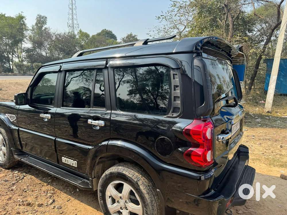 Mahindra Diesel 2021 Car