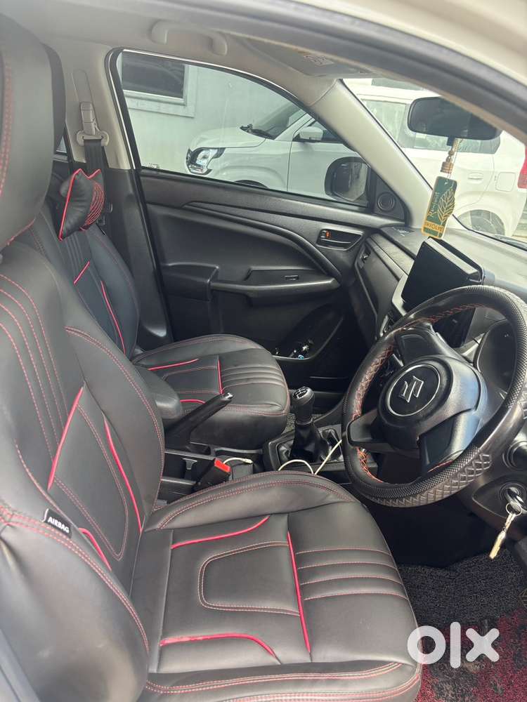 Maruti Brezza 2025 Lxi Cng