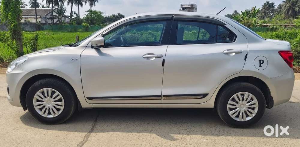 Maruti Suzuki Swift Dzire 1.2 Vxi Bsiv, 2018, Petrol