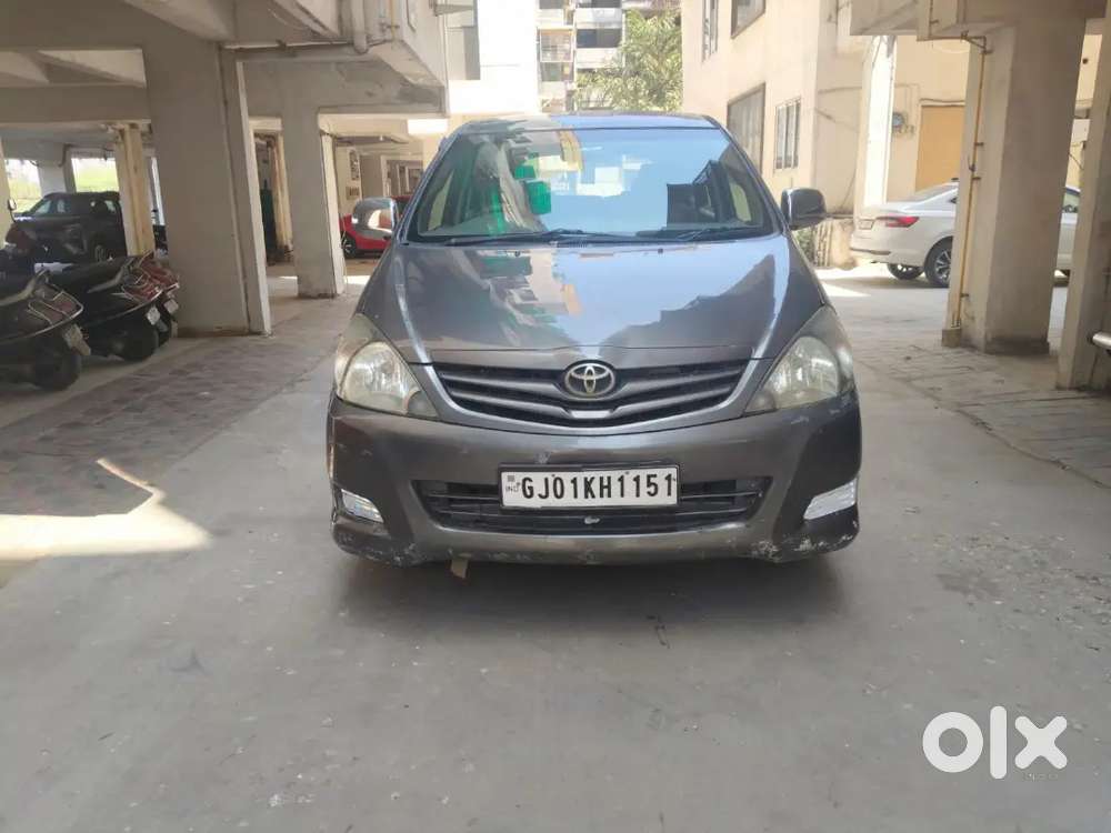 Toyota Innova 2011 Diesel 107000 Km Driven