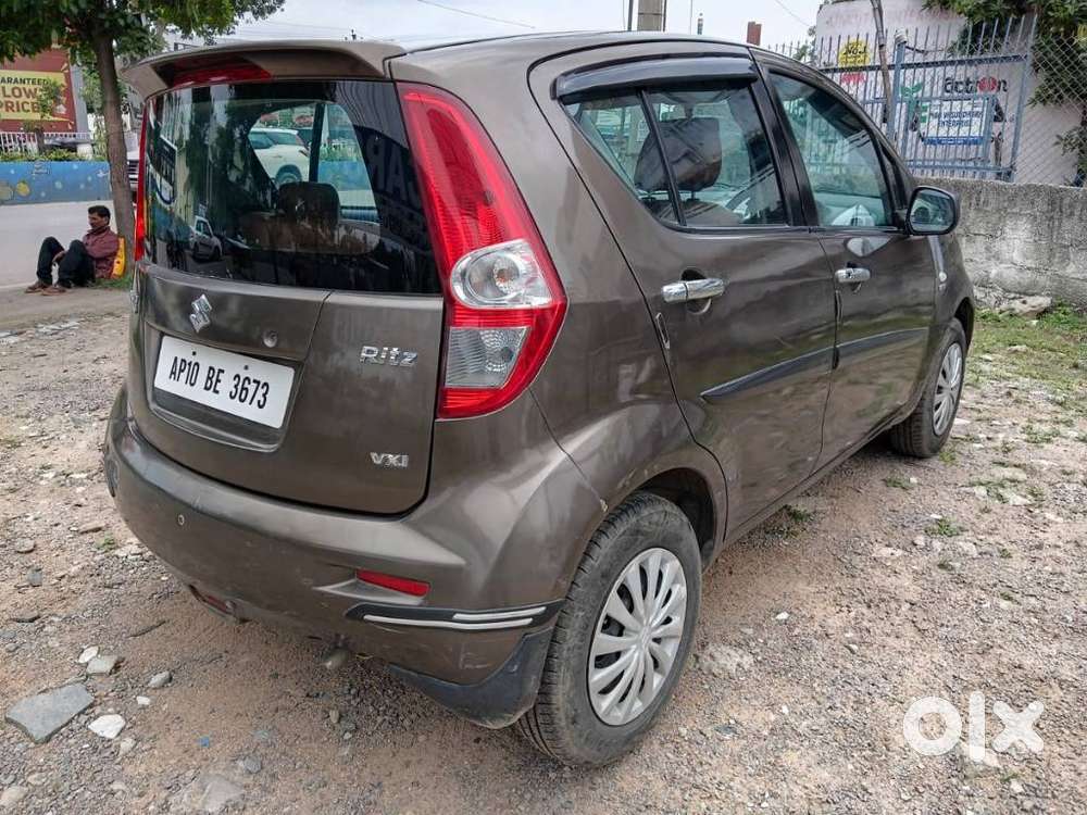 Maruti Suzuki Ritz Vxi, 2013, Petrol