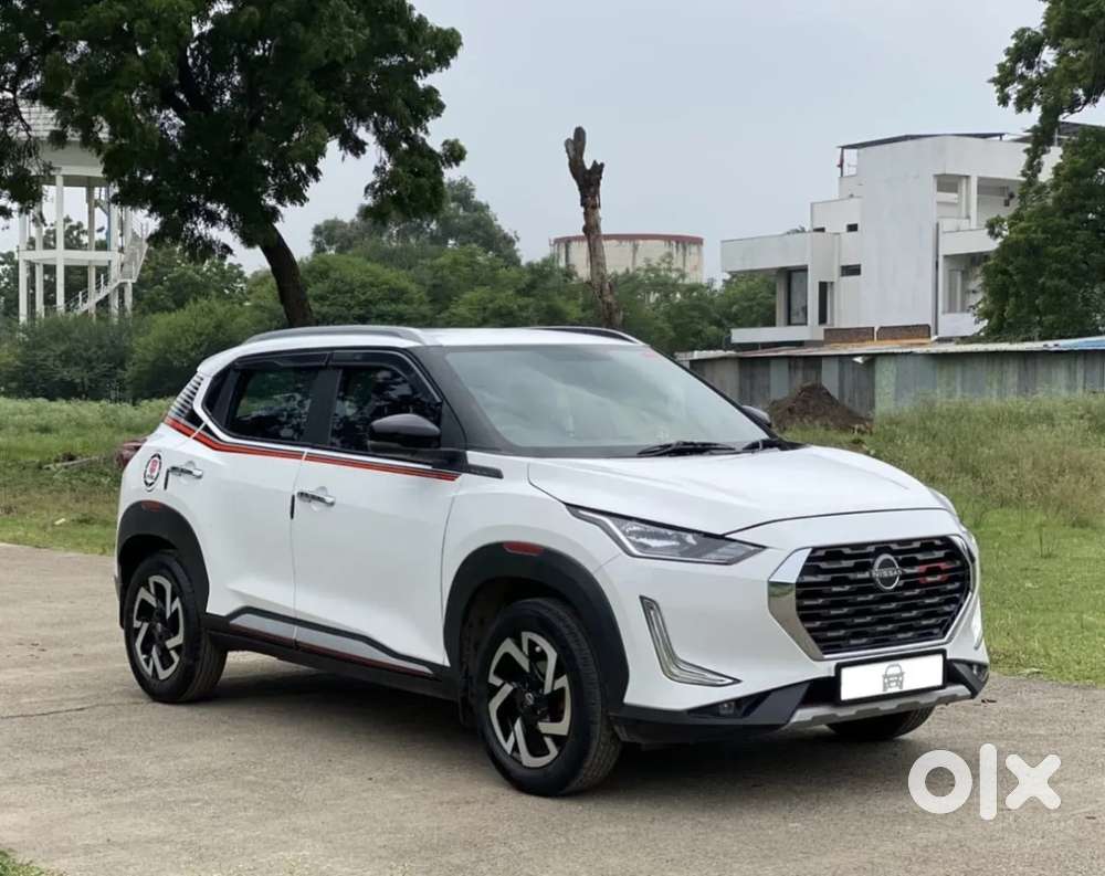 Nissan Magnite 1.0 Xv Red Edition, 2022, Petrol