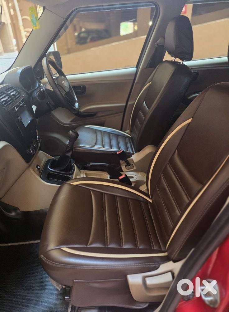 Mahindra Tuv 300 T4 Plus, 2016, Diesel