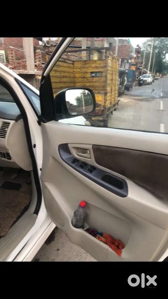 Toyota Innova Diesel 2012