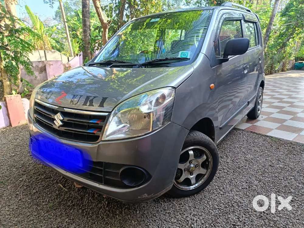 Maruthi Suzuki 2012 , 106000km Aloye Wheel..