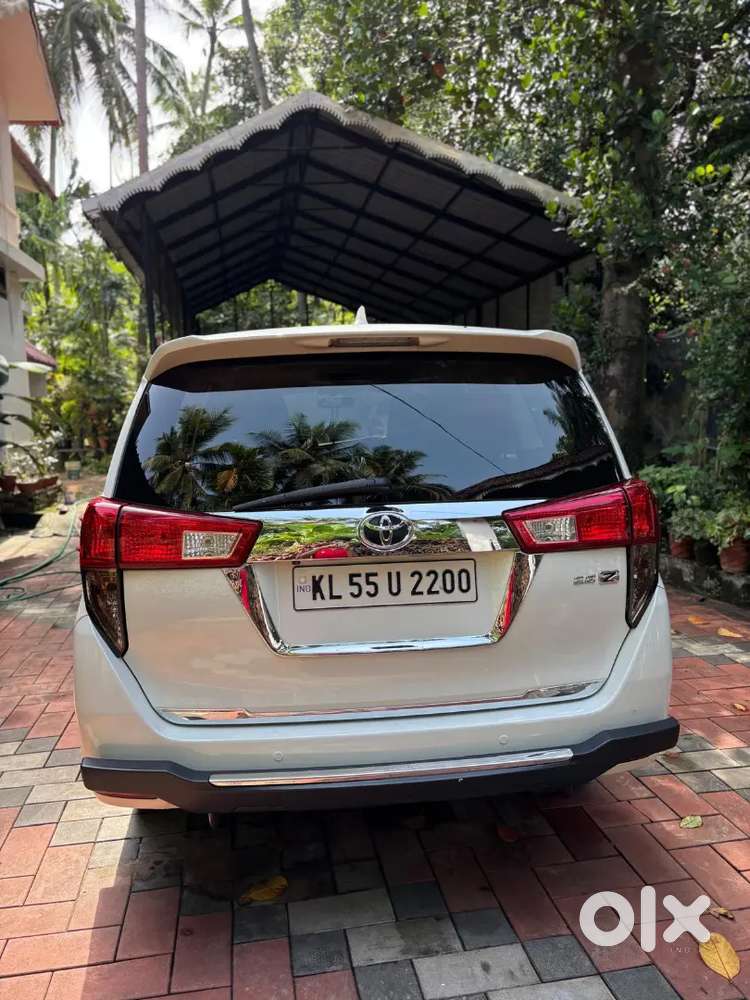 Toyota Innova Crysta 2016 Diesel Car