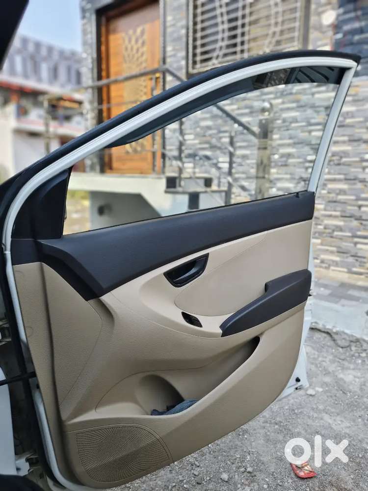 Hyundai Eon 2017. Exchange Me Dusri Gadi Bhi Chalengi