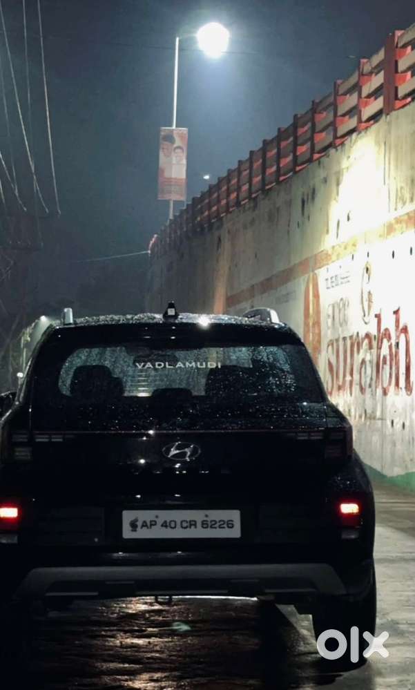 Hyundai Venue Petrol 2024