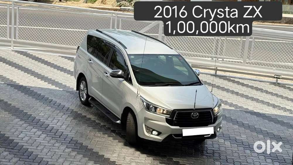 Toyota Innova Crysta, 2016
