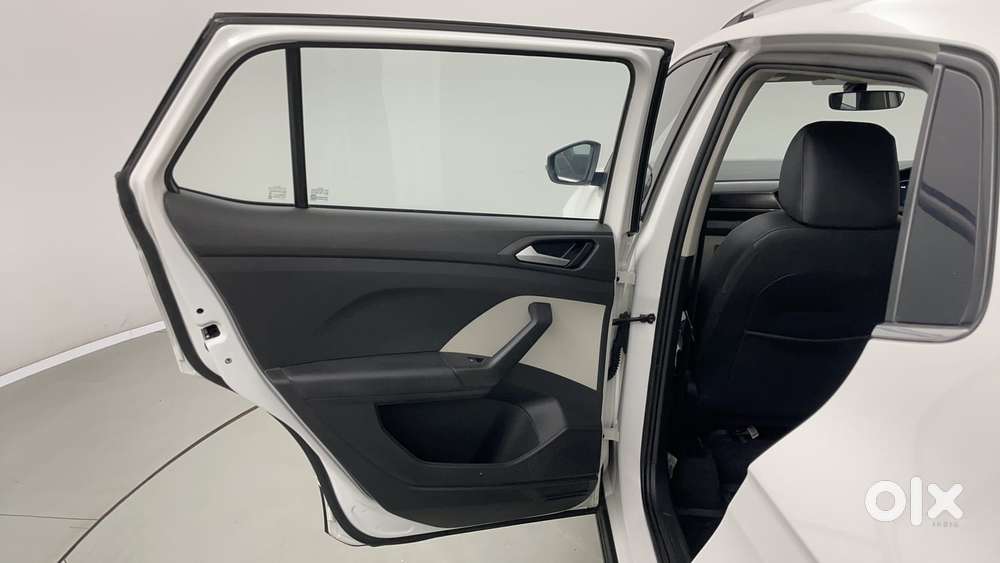 Volkswagen Taigun Topline 1.0 Tsi At (electric Seats), 2021, Petrol