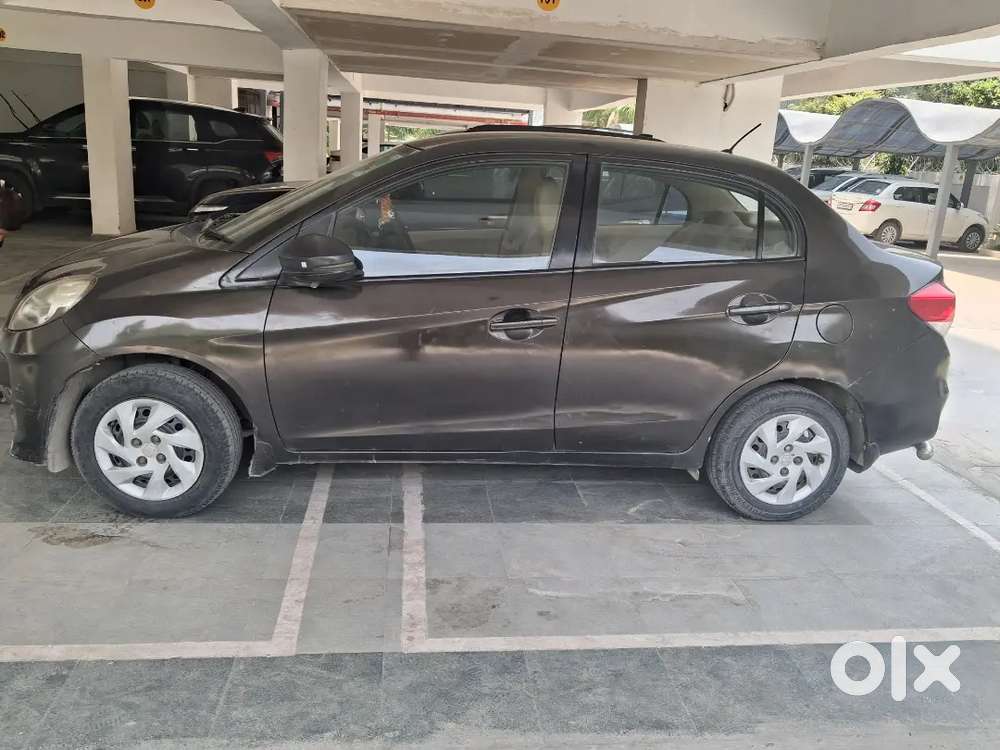 Honda Amaze 2015 Diesel Well Maintained