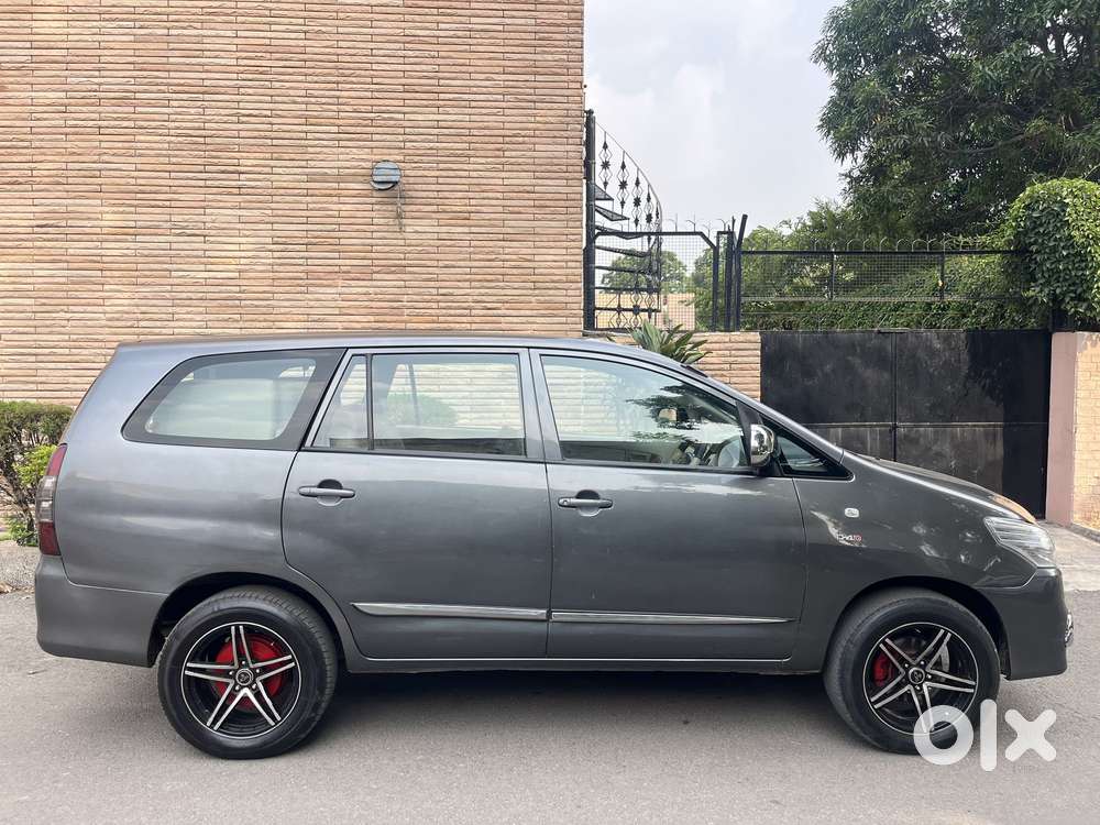 Toyota Innova 2.5 G4 Diesel 8-seater, 2010, Diesel