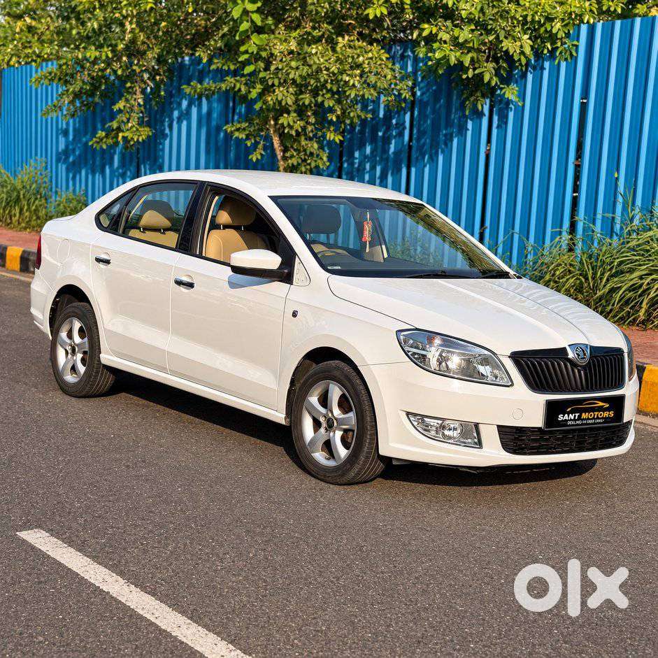 Skoda Rapid 1.6 Mpi Elegance, 2014, Petrol