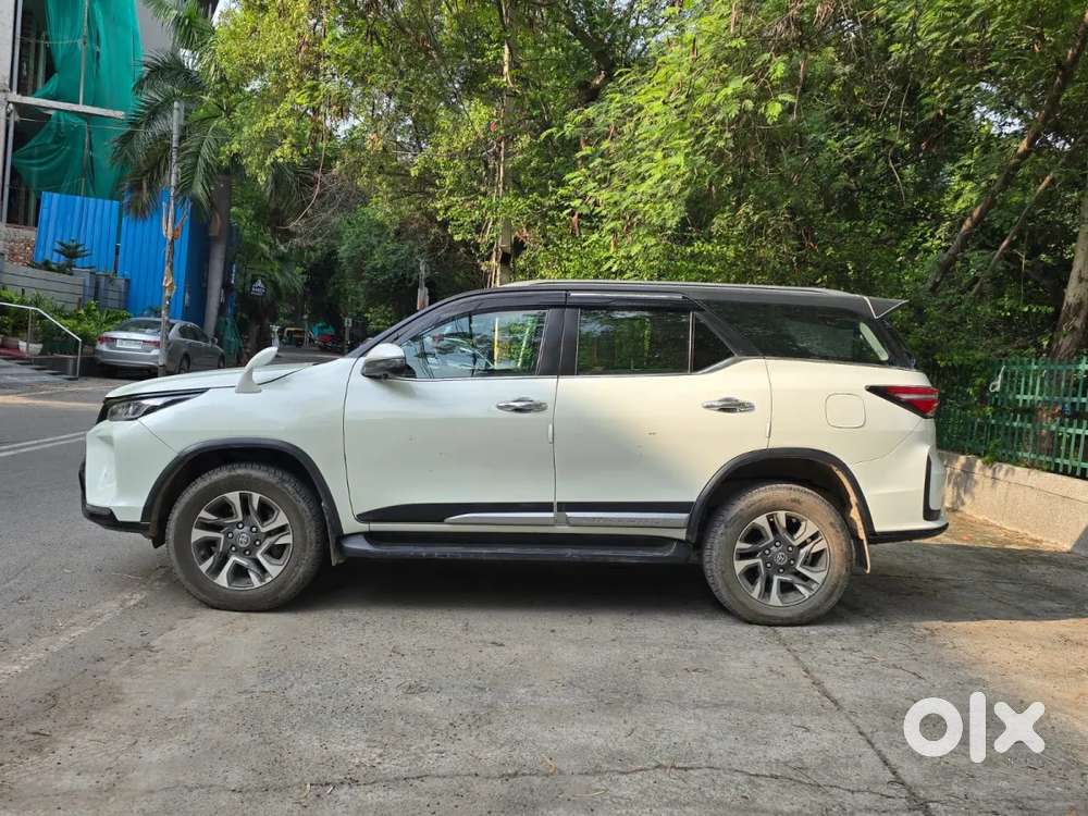 Toyota Fortuner Legender, 2022, Diesel