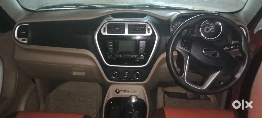 Showroom Condition Mahindra Tuv 300 2017 Amt Diesel