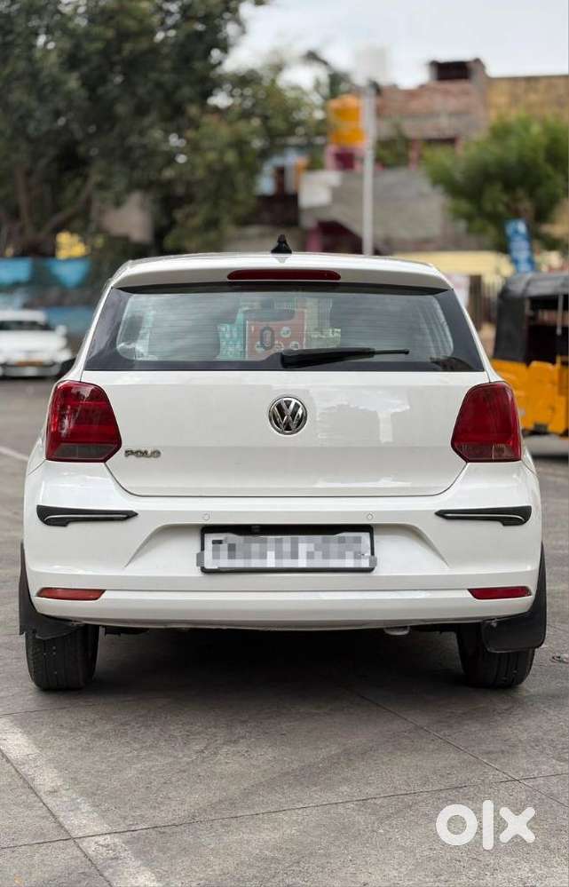 Volkswagen Polo Petrol Highline 1.2l, 2016, Petrol