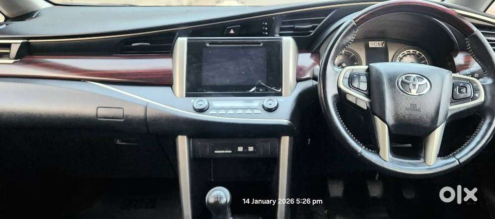 Toyota Innova Crysta 2.4 Vx Mt 8s, 2017, Diesel