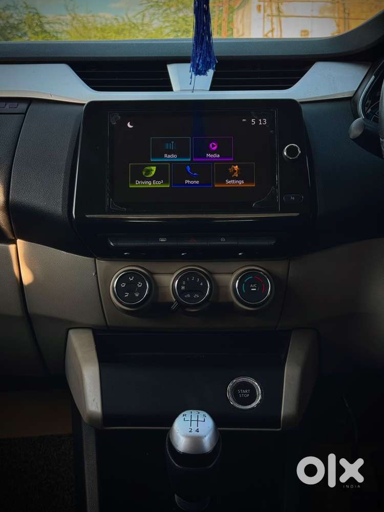 Renault Triber Rxz, 2021, Petrol