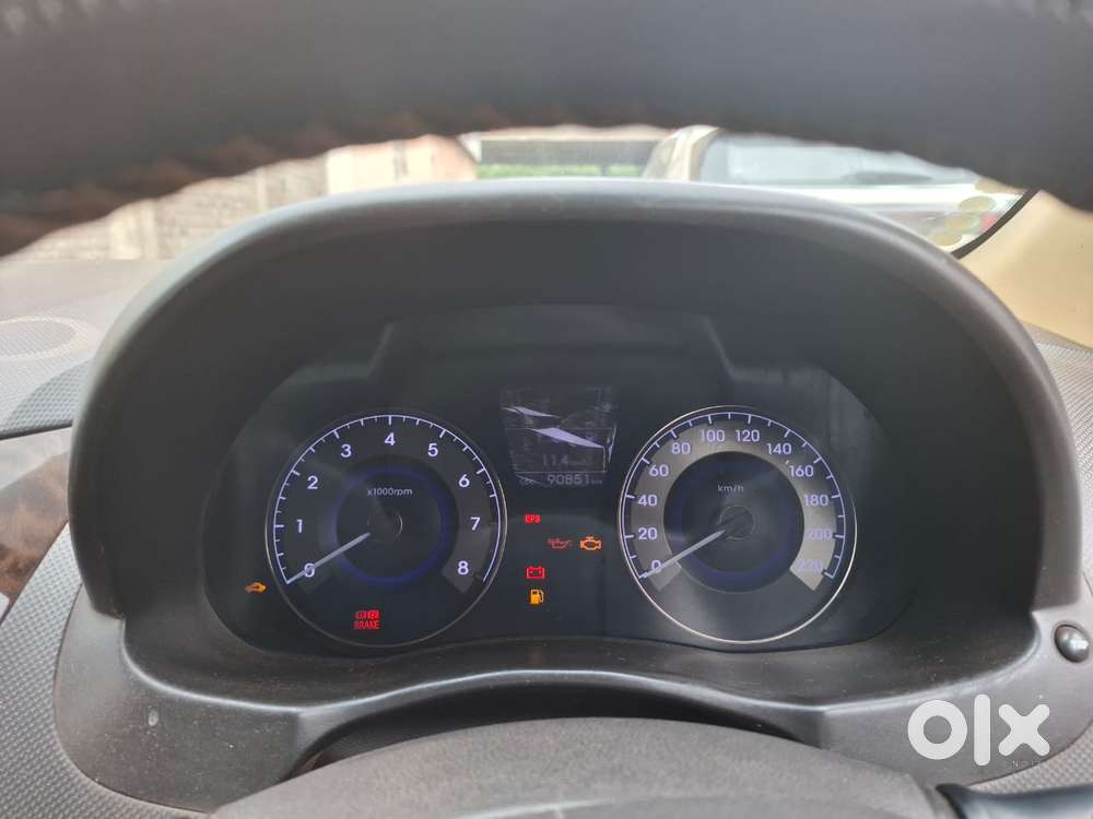 Hyundai Verna 1.6 Vtvt At Sx, 2014, Petrol