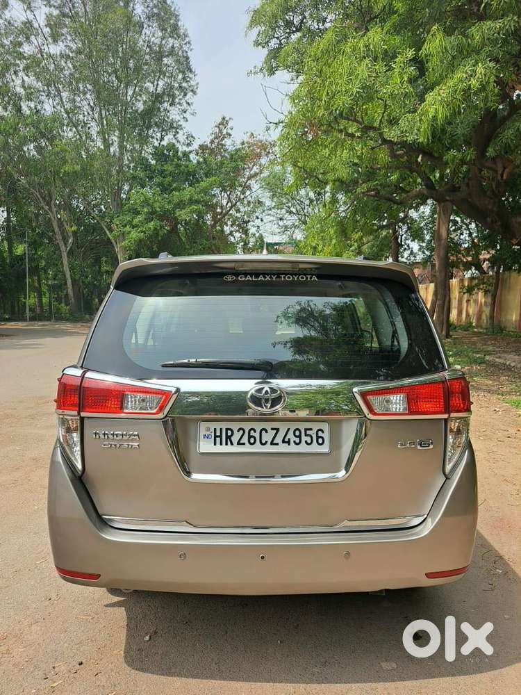 Toyota Innova Crysta