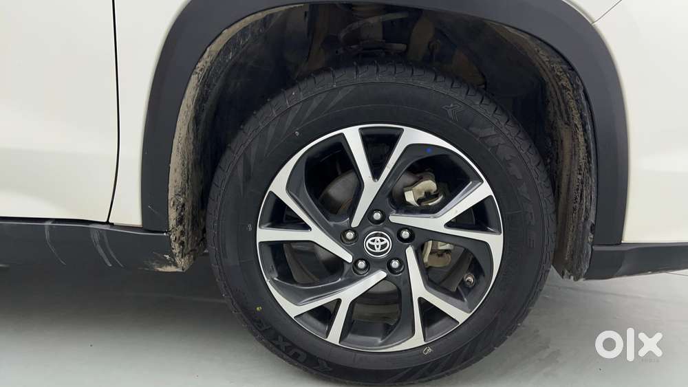 Toyota Urban Cruiser Hyryder 1.5 V Hybrid, 2023, Cng & Hybrids