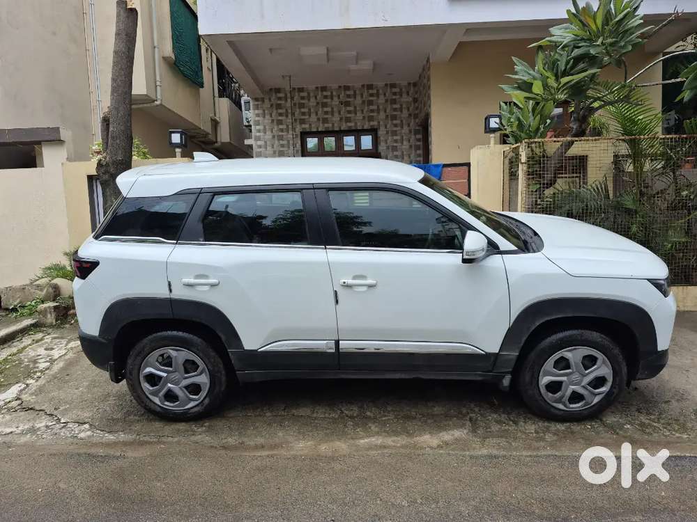 Maruti Suzuki Brezza Lxi 2025