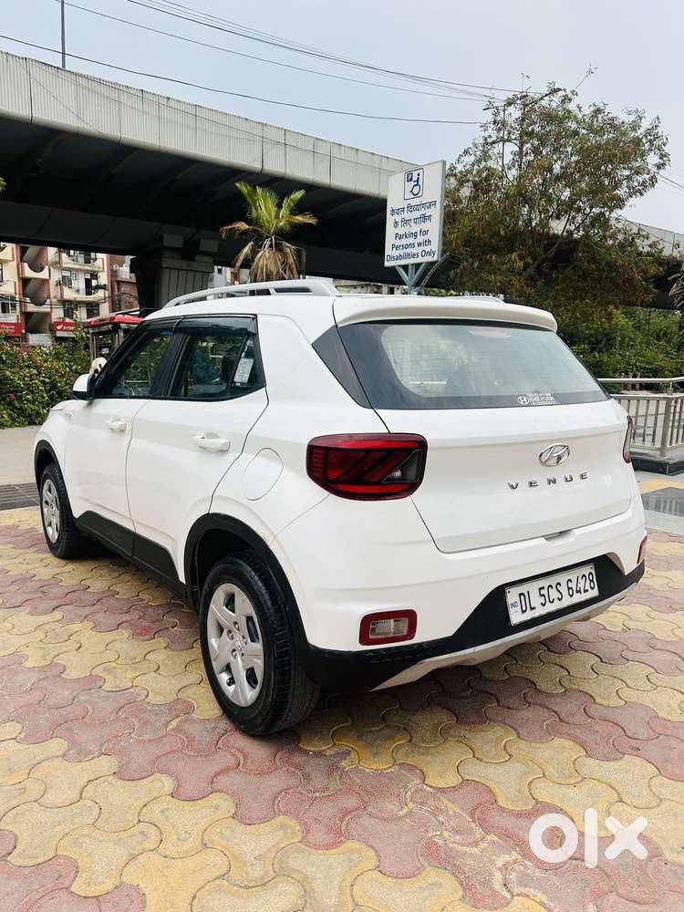 Hyundai Venue S 1.2 Petrol, 2021, Petrol