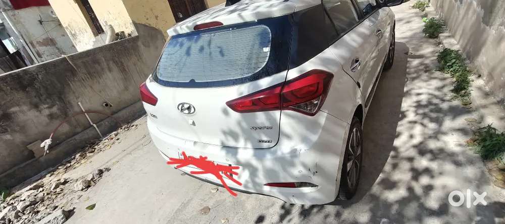 Hyundai Elite I20 2015 Petrol 80000 Km Driven