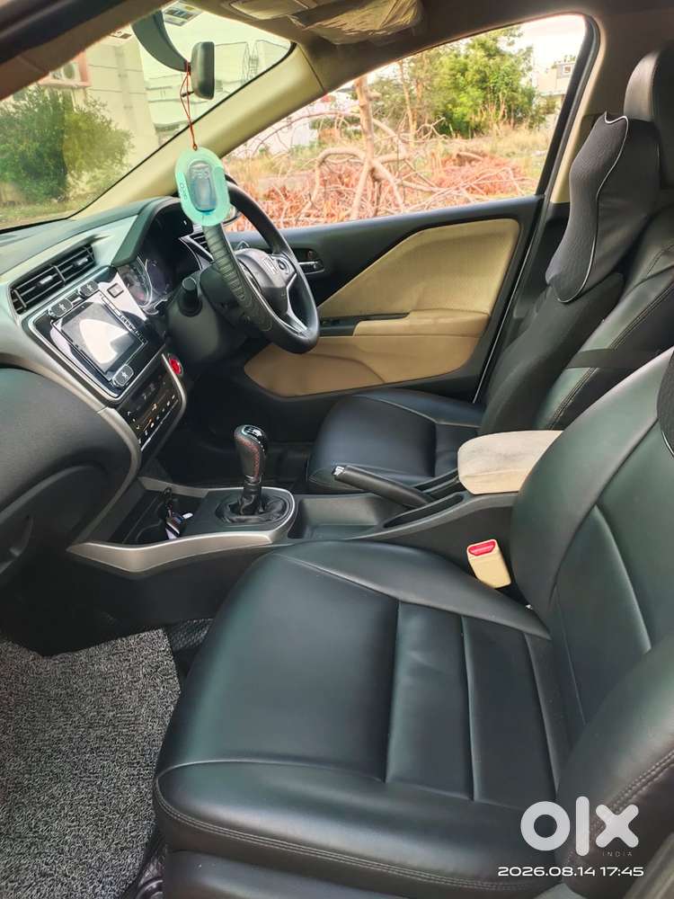 Honda City 1.5 V 4th Gen I-vtec Mt, 2022, Petrol