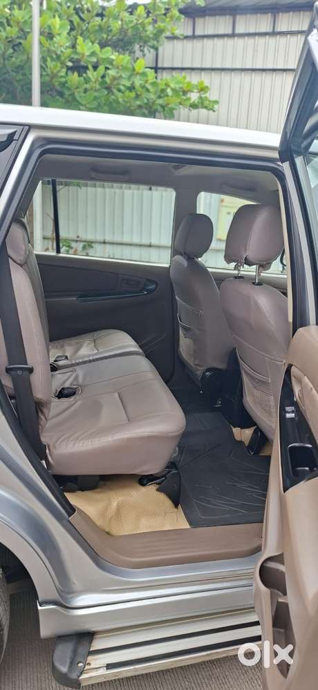 Toyota Innova 2.5 Gx (diesel) 7 Seater Bs Iv, 2016, Diesel