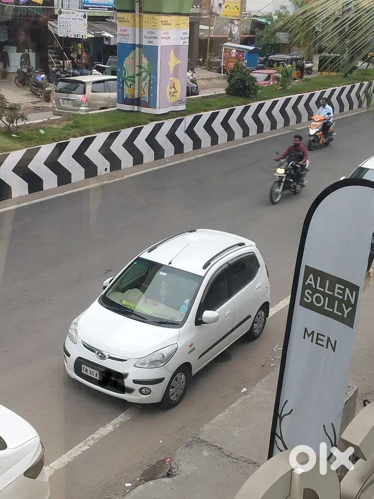 Hyundai I10 Sportz 2010 Model