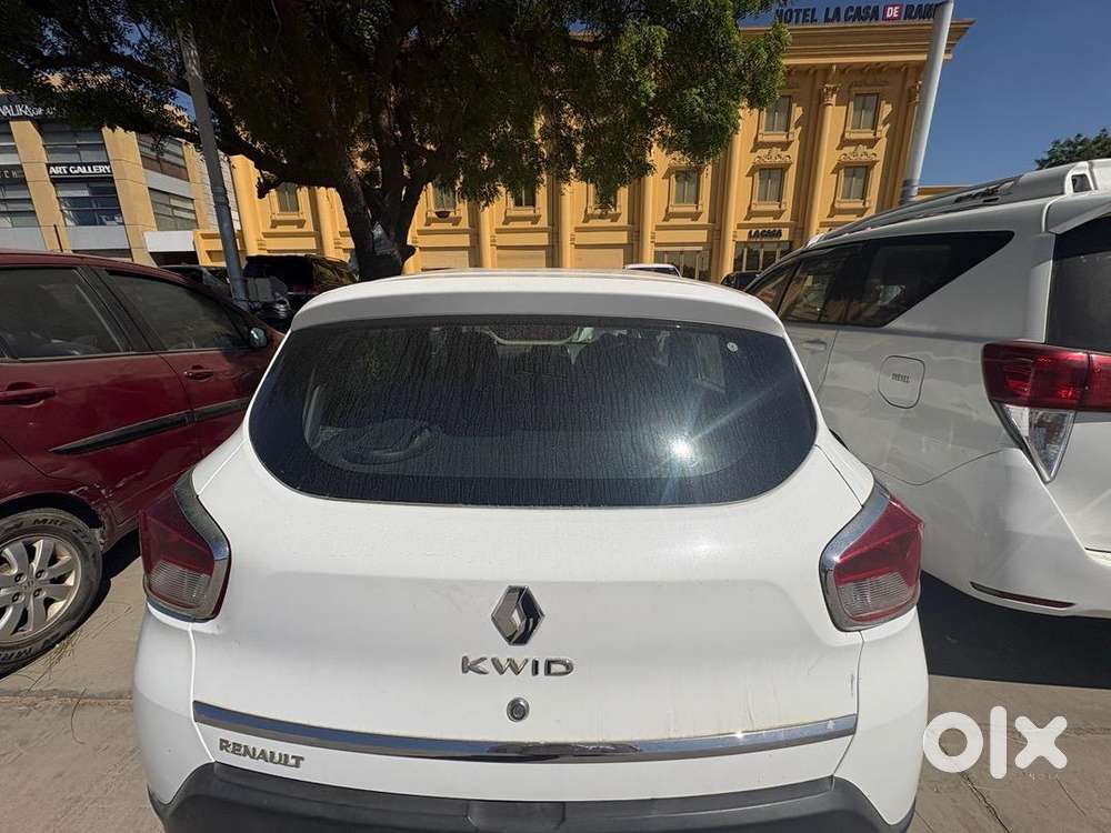 Renault Kwid Car 2016 White Petrol/cng