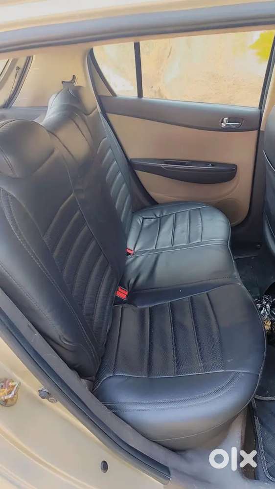 Hyundai I20 Asta Petrol 2010 – Top End – Well Maintained