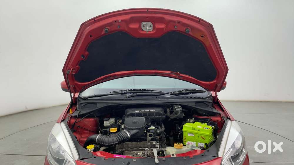 Tata Tiago 1.2 Revotron Xt, 2017, Petrol
