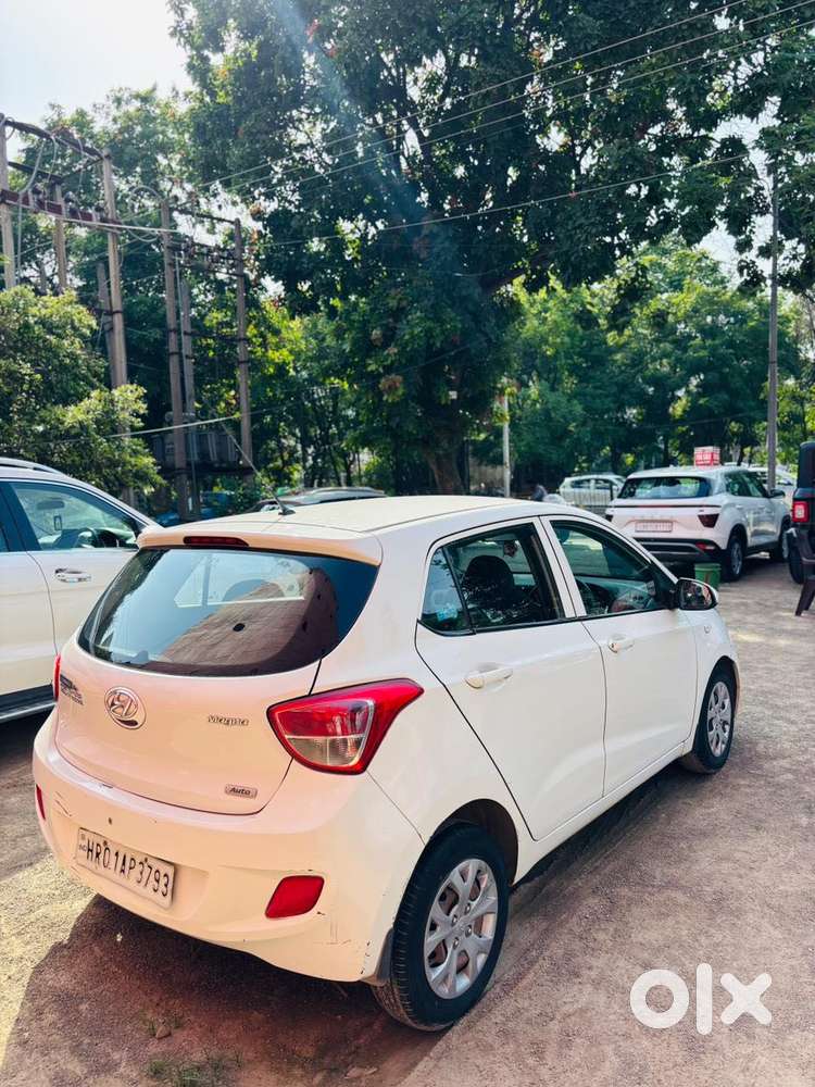 Hyundai Grand I10 Magna At, 2016, Petrol