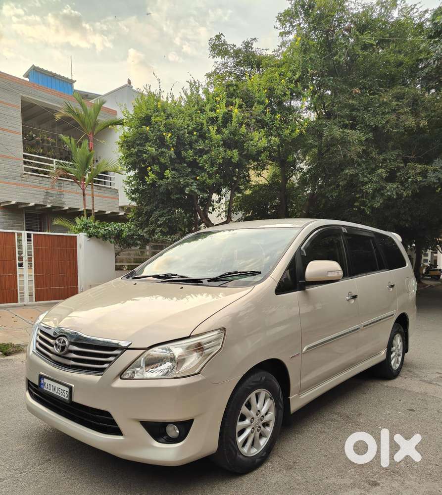 Toyota Innova 2.5 Vx 8 Str Bs-iii, 2012, Diesel