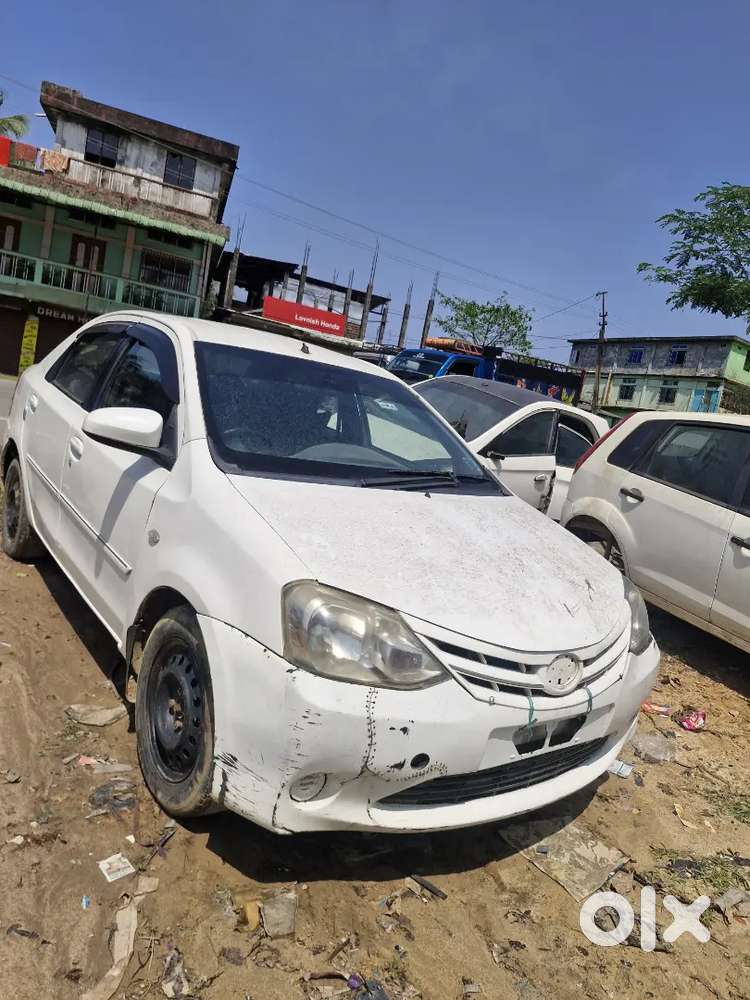 Toyota Etios Liva 2013
