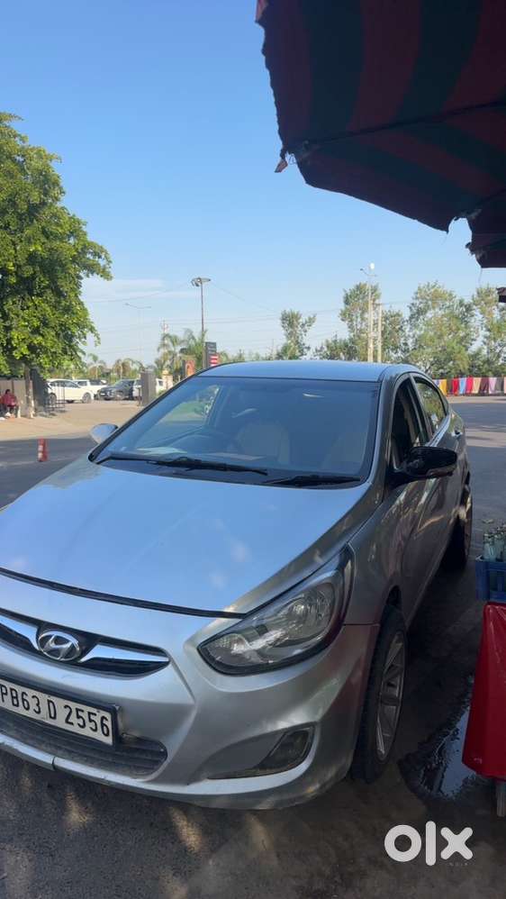 Hyundai Verna Fluidic 2011 Diesel Manual