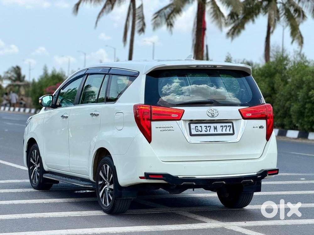 Toyota Innova Crysta 2.8 Zx Automatic 7 Str, 2023, Diesel