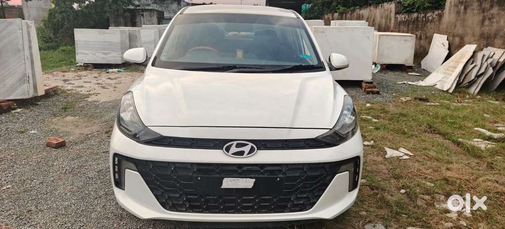 Hyundai Aura 1.2 Sx Cng, 2023, Cng & Hybrids