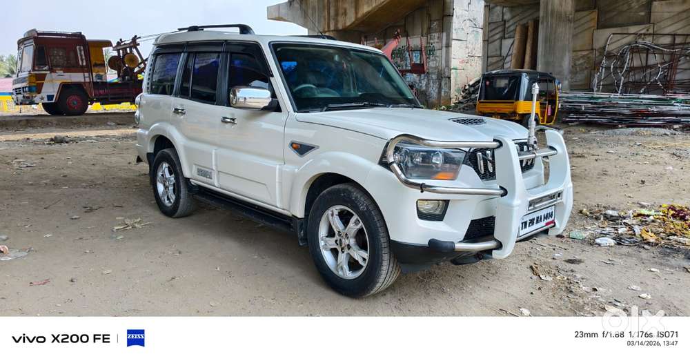 Mahindra Scorpio S10, 2015, Diesel