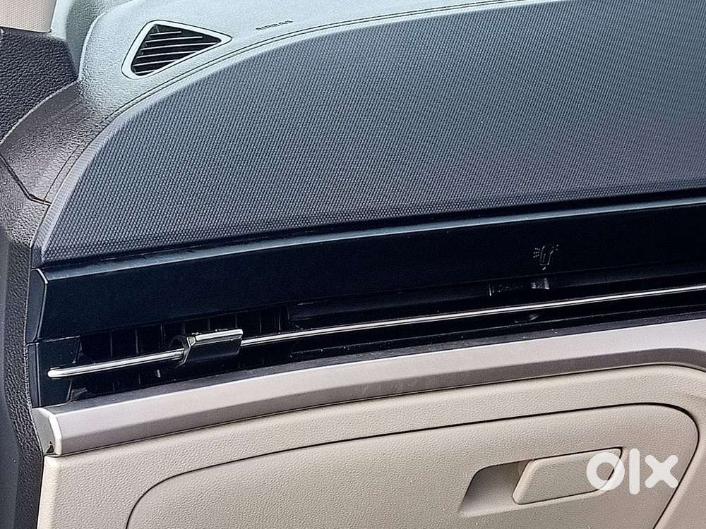 Kia Carens 1.5 Premium 7 Str, 2023, Petrol