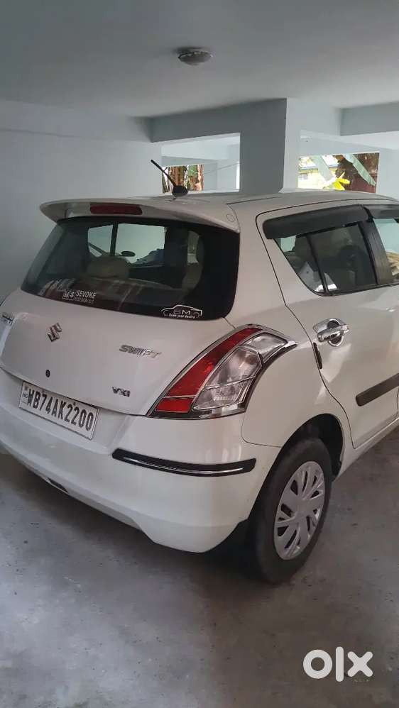 Swift Maruti Suzuki 2016