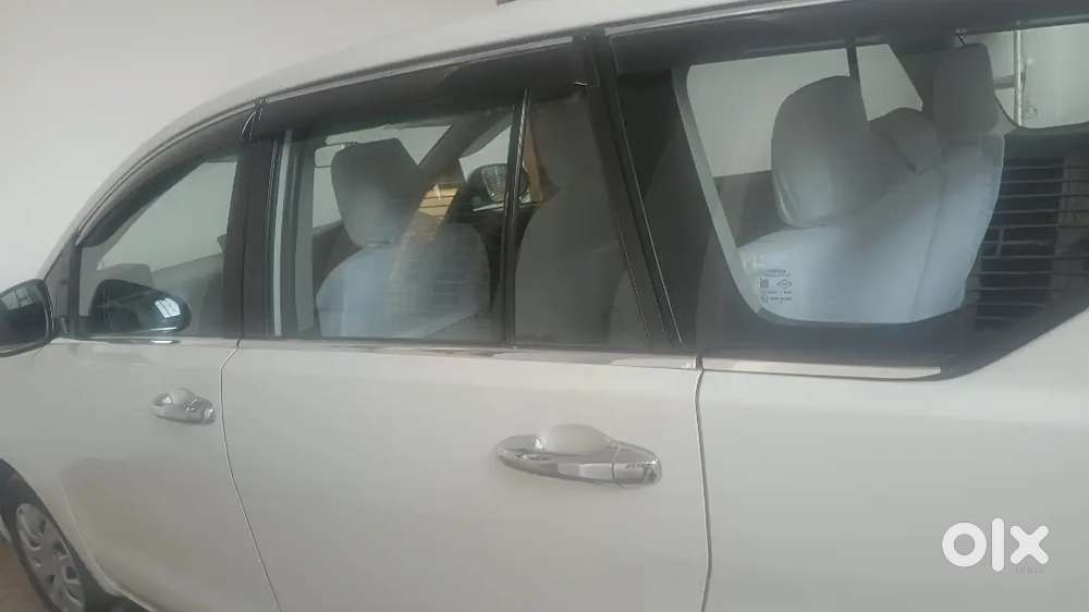 Toyota Innova Crysta 2024