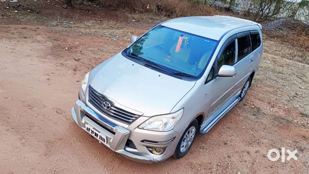 Toyota Innova, 2013
