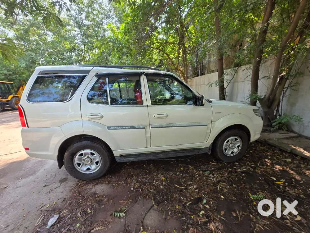 Tata Safari Storme 2016 Diesel Variant