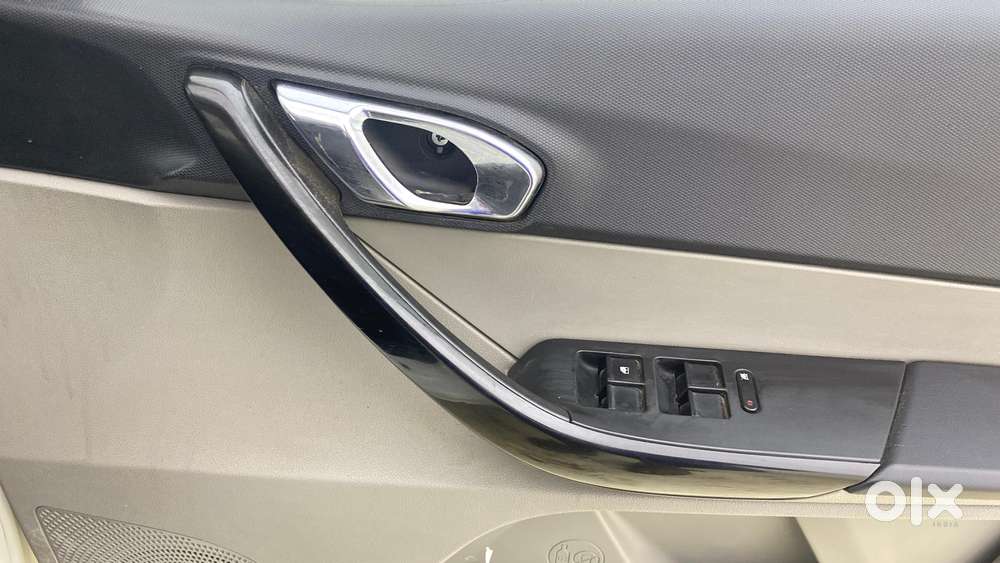 Tata Tiago 1.2 Revotron Xz, 2018, Petrol