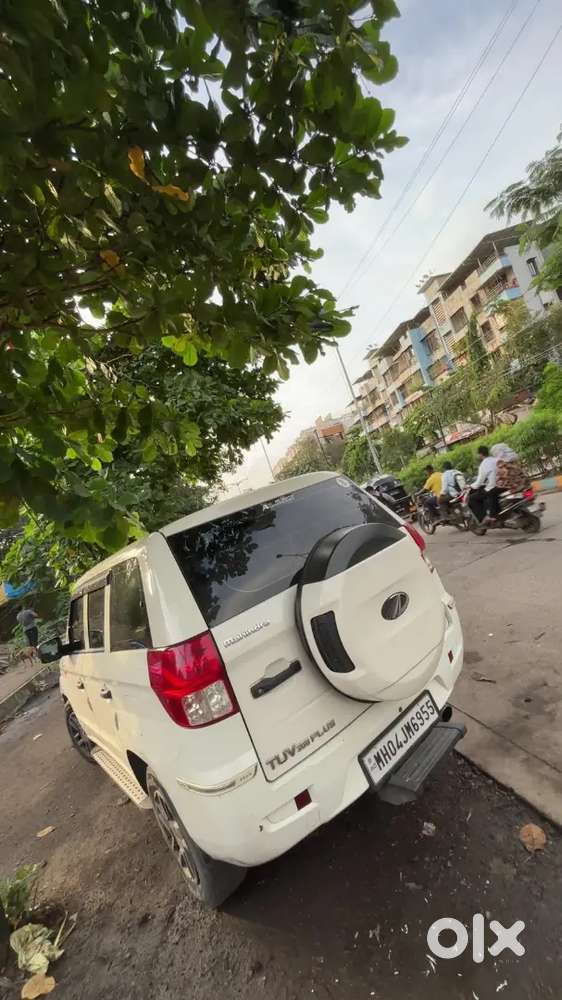 Mahindra Tuv 300 Plus 2018