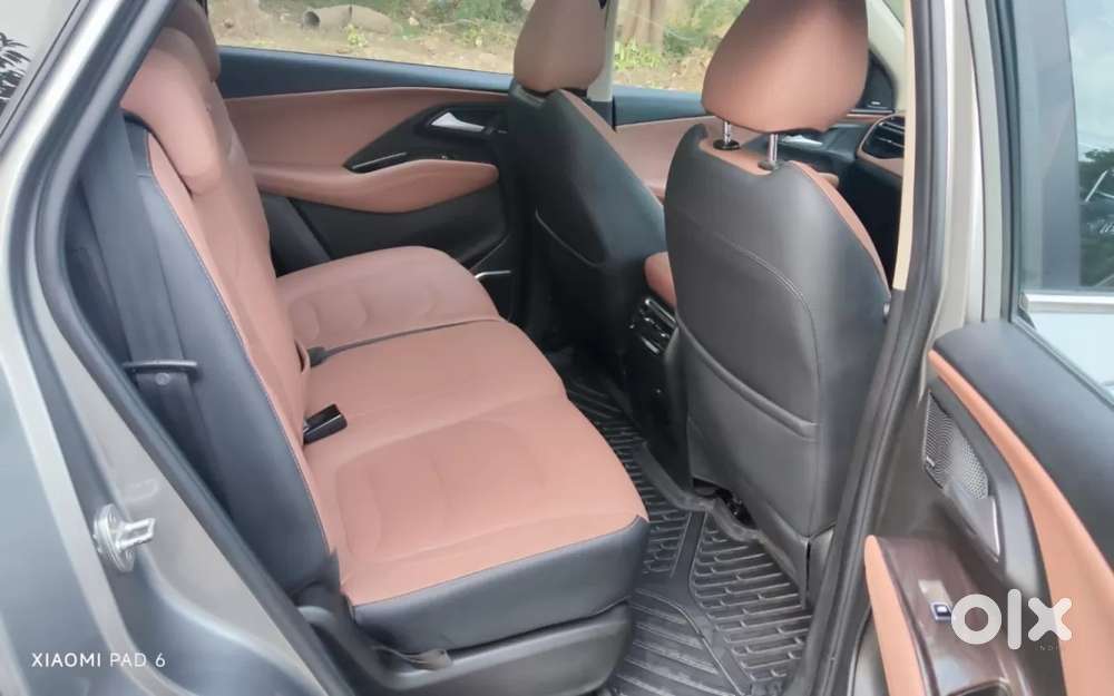 Mg Hector Plus Sharp Pro 1.5 Turbo Petrol Cvt 7 Str, 2024, Petrol