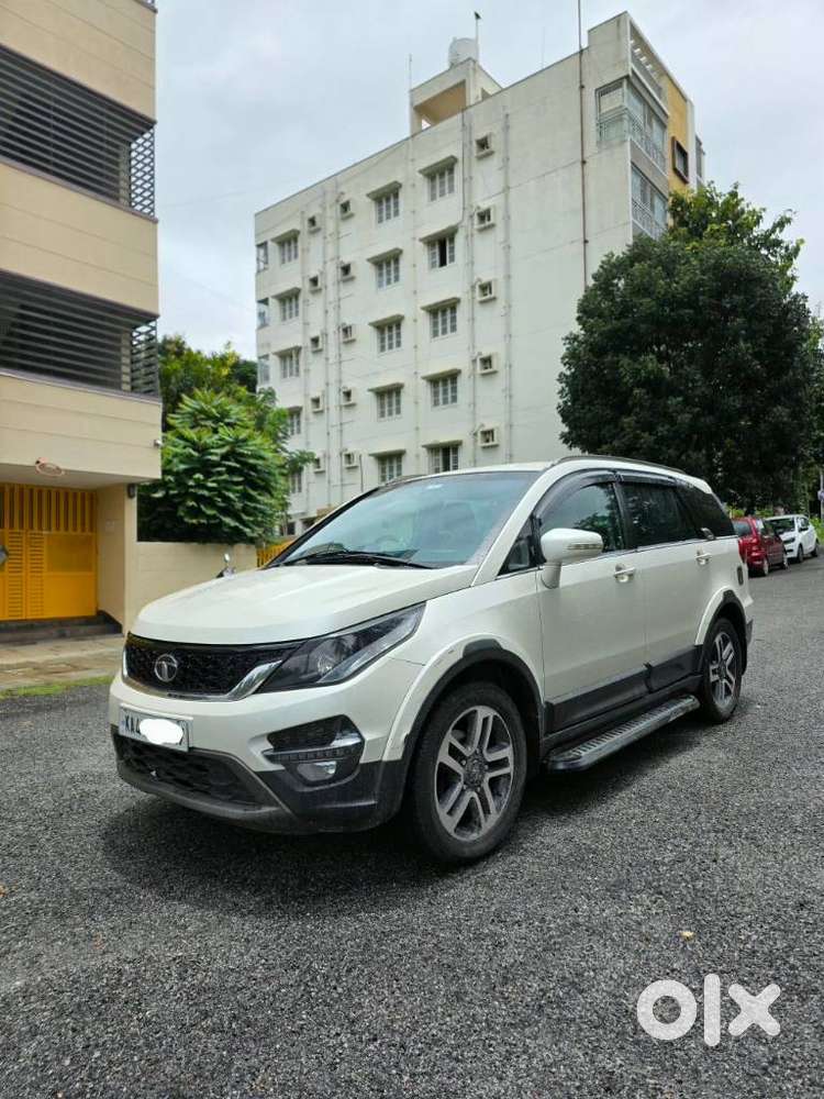 Tata Hexa 2.2 Xt 4x2 7 Str Dual Tone, 2017, Diesel